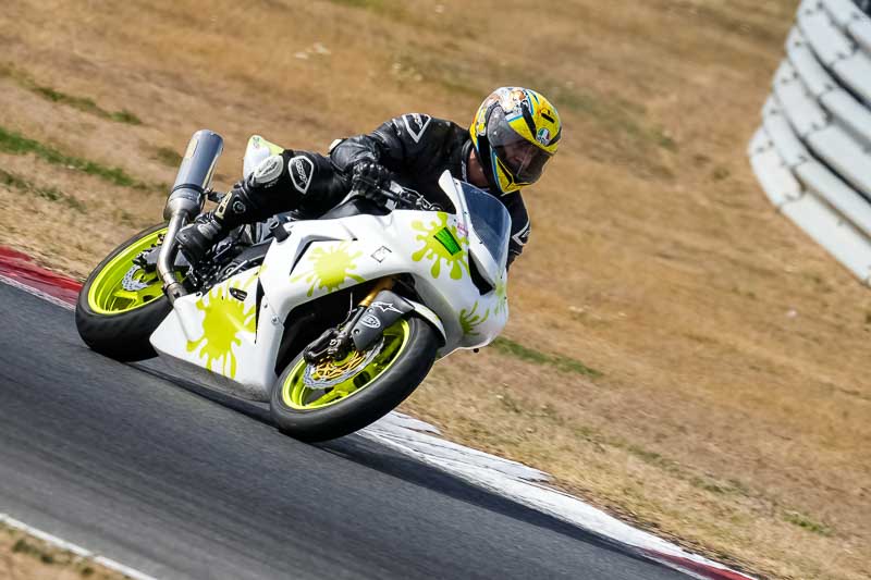 enduro digital images;event digital images;eventdigitalimages;no limits trackdays;peter wileman photography;racing digital images;snetterton;snetterton no limits trackday;snetterton photographs;snetterton trackday photographs;trackday digital images;trackday photos